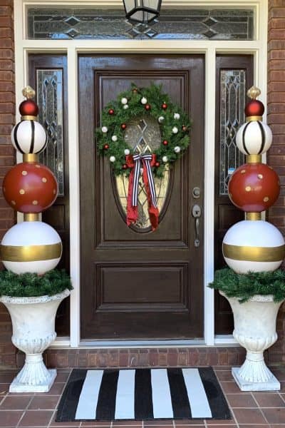 DIY Christmas Ornament Topairy